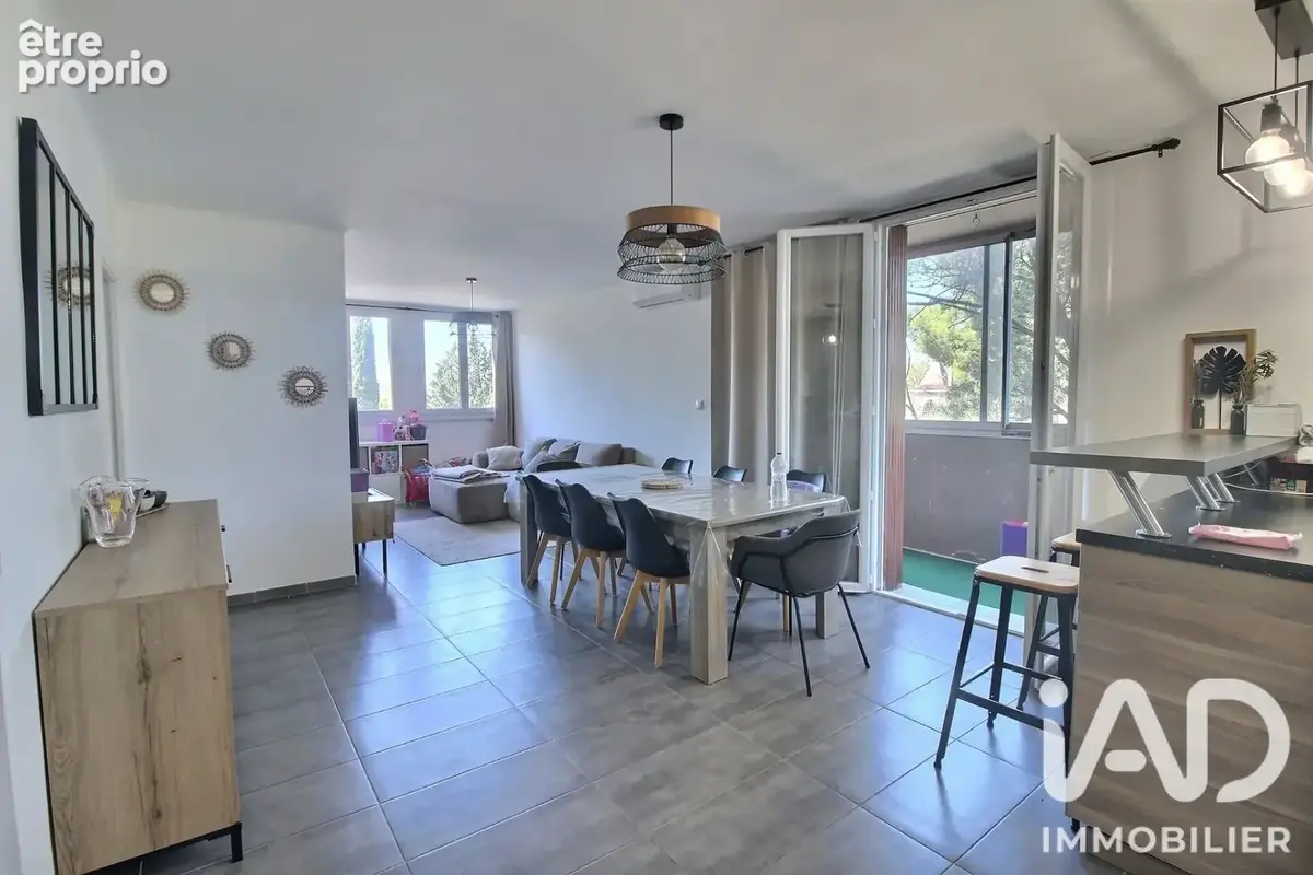 Photo 1 - Appartement à MARSEILLE-11E