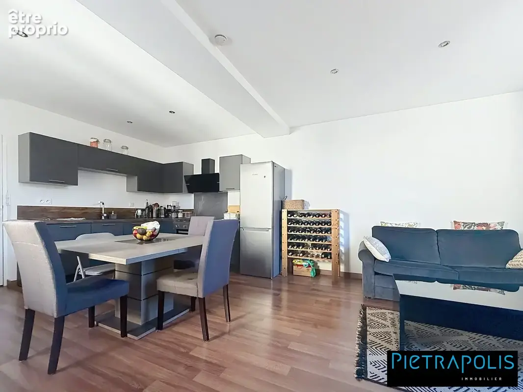 Appartement 4 pièces 63 m² à vendre à Villefranche-Sur-Saone (69400) - photo 2