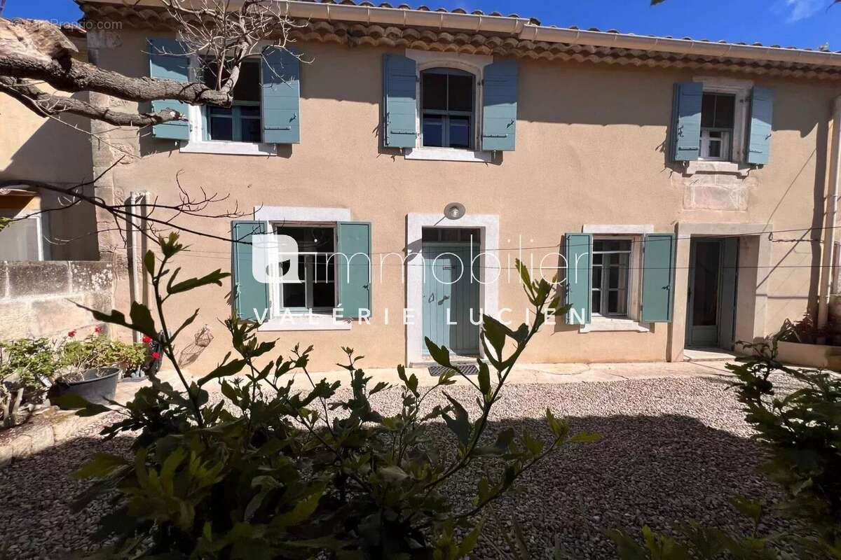 Maison à MAUSSANE-LES-ALPILLES