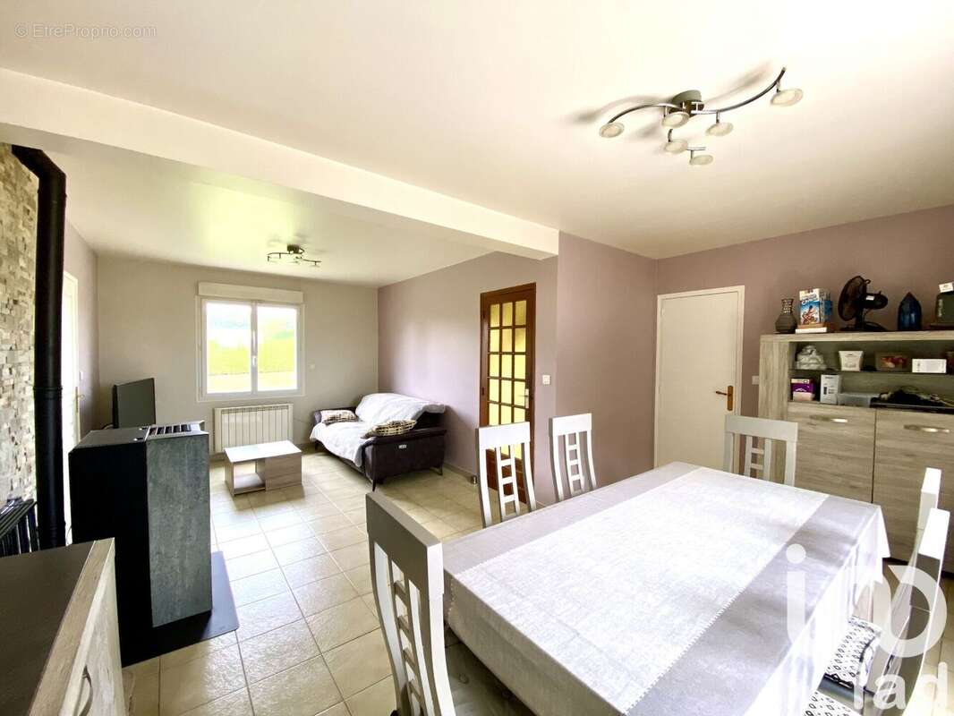 Photo 3 - Maison à SAINT-HELEN