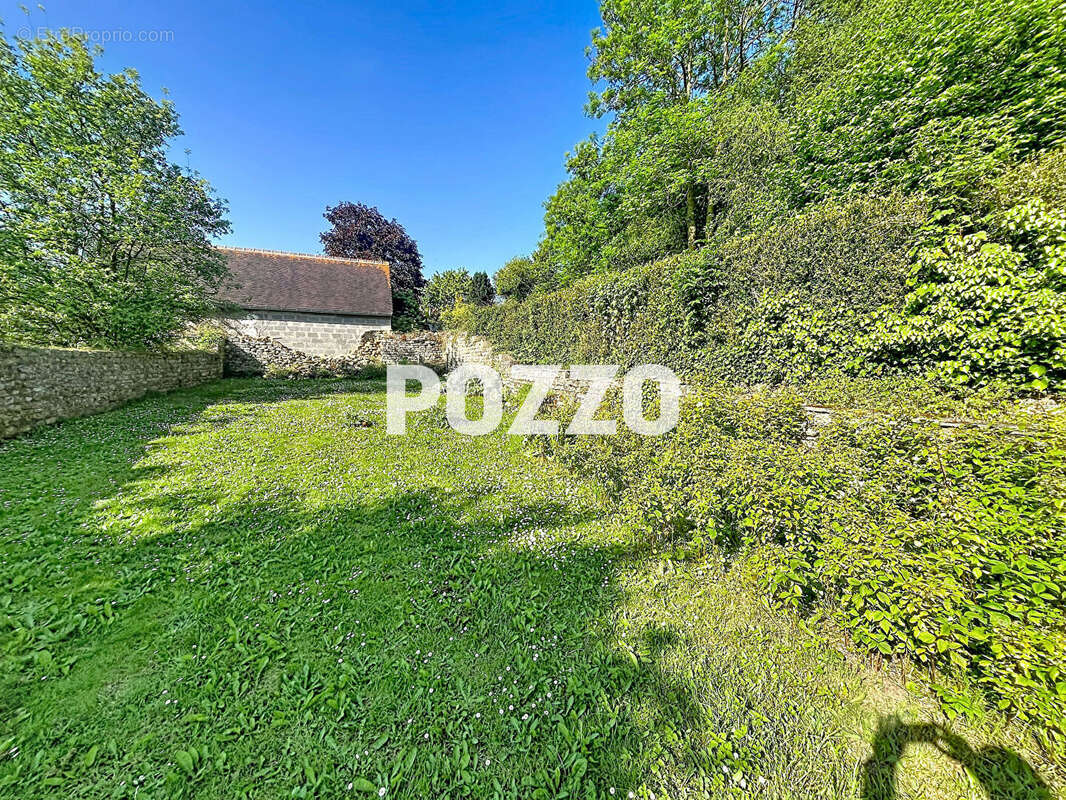 Maison en pierre proche mer,  165 m² , Dépendances , Gros potentiel ! - photo 5