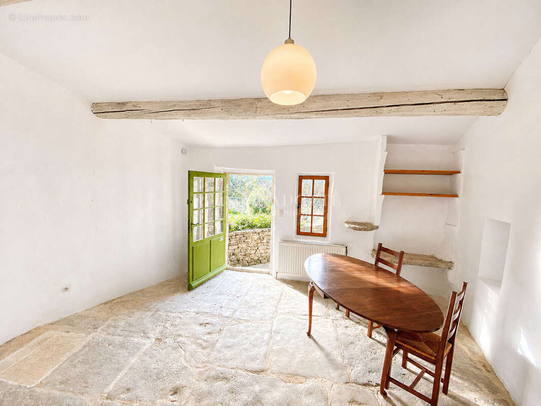 Mas  à Gordes, dans un hameau à proximité de toutes les commodités - photo 13