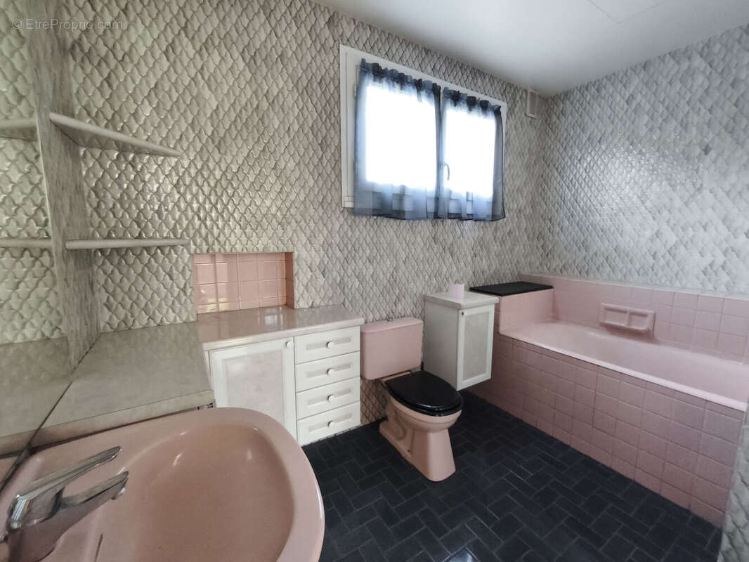 Photo 6 - Maison à SAINT-ETIENNE