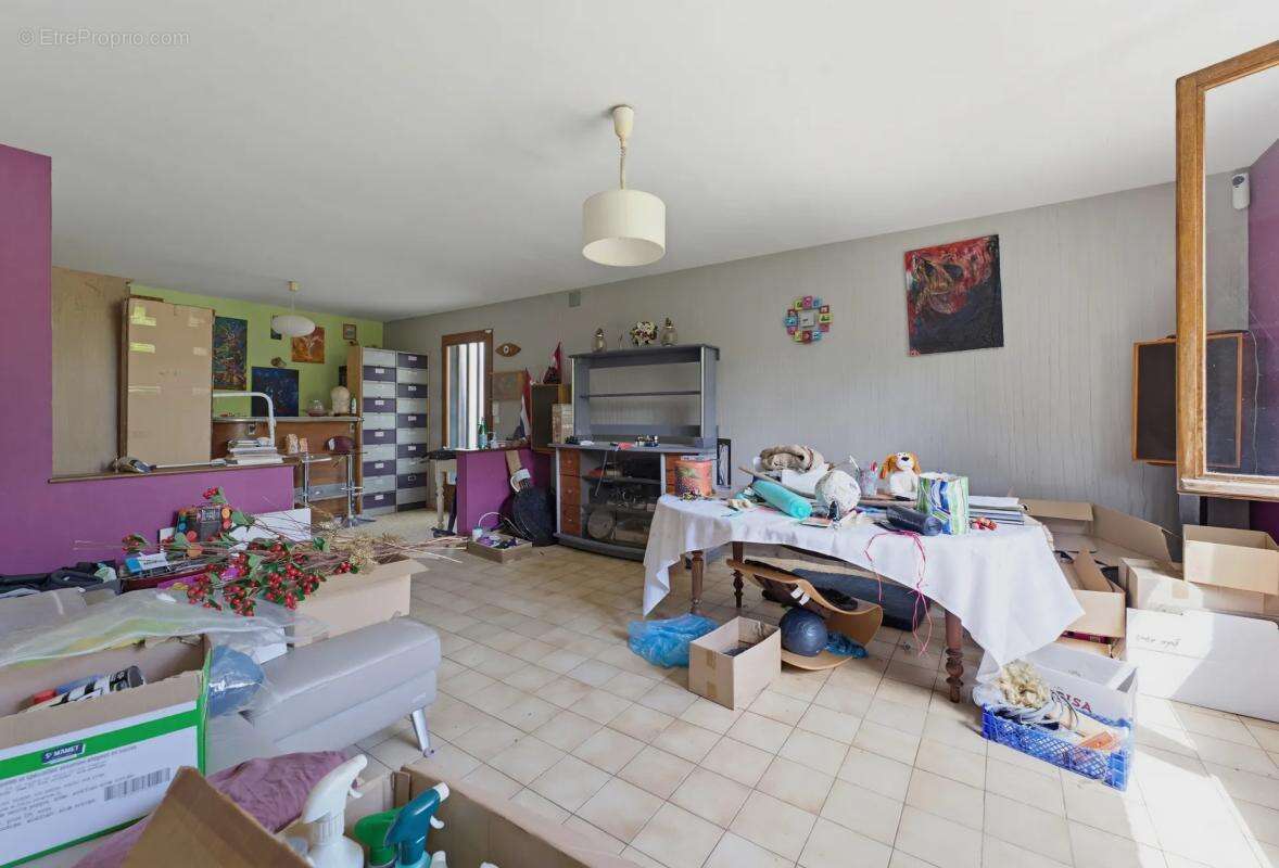 Maison à AMBARES-ET-LAGRAVE