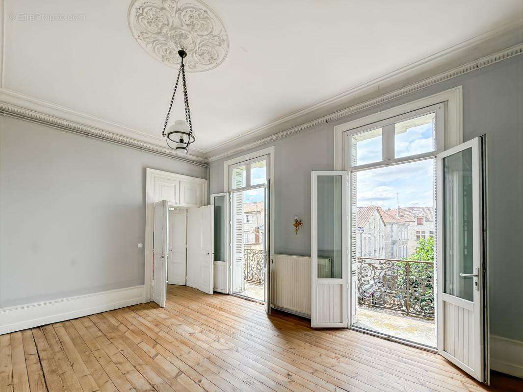 Appartement À Vendre - photo 4