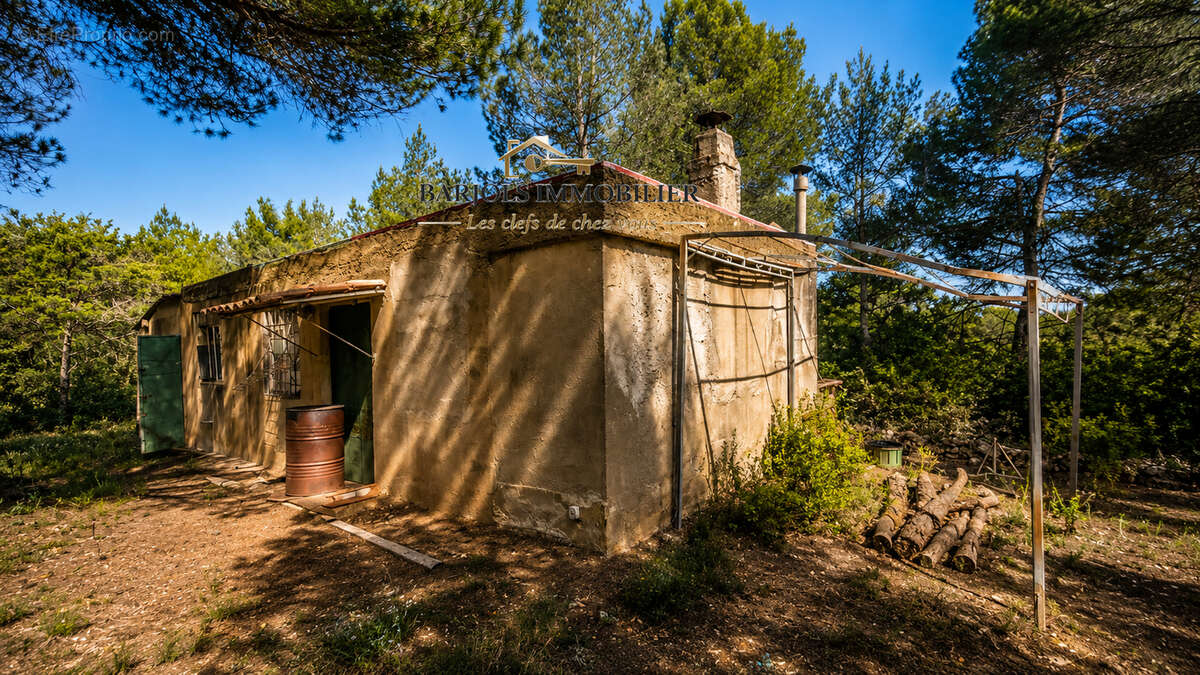 Maison à TAVERNES