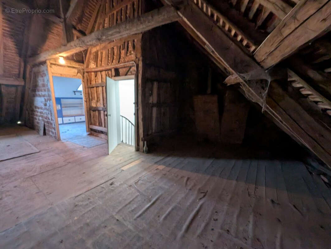 Maison à SAINT-YRIEIX-LA-PERCHE