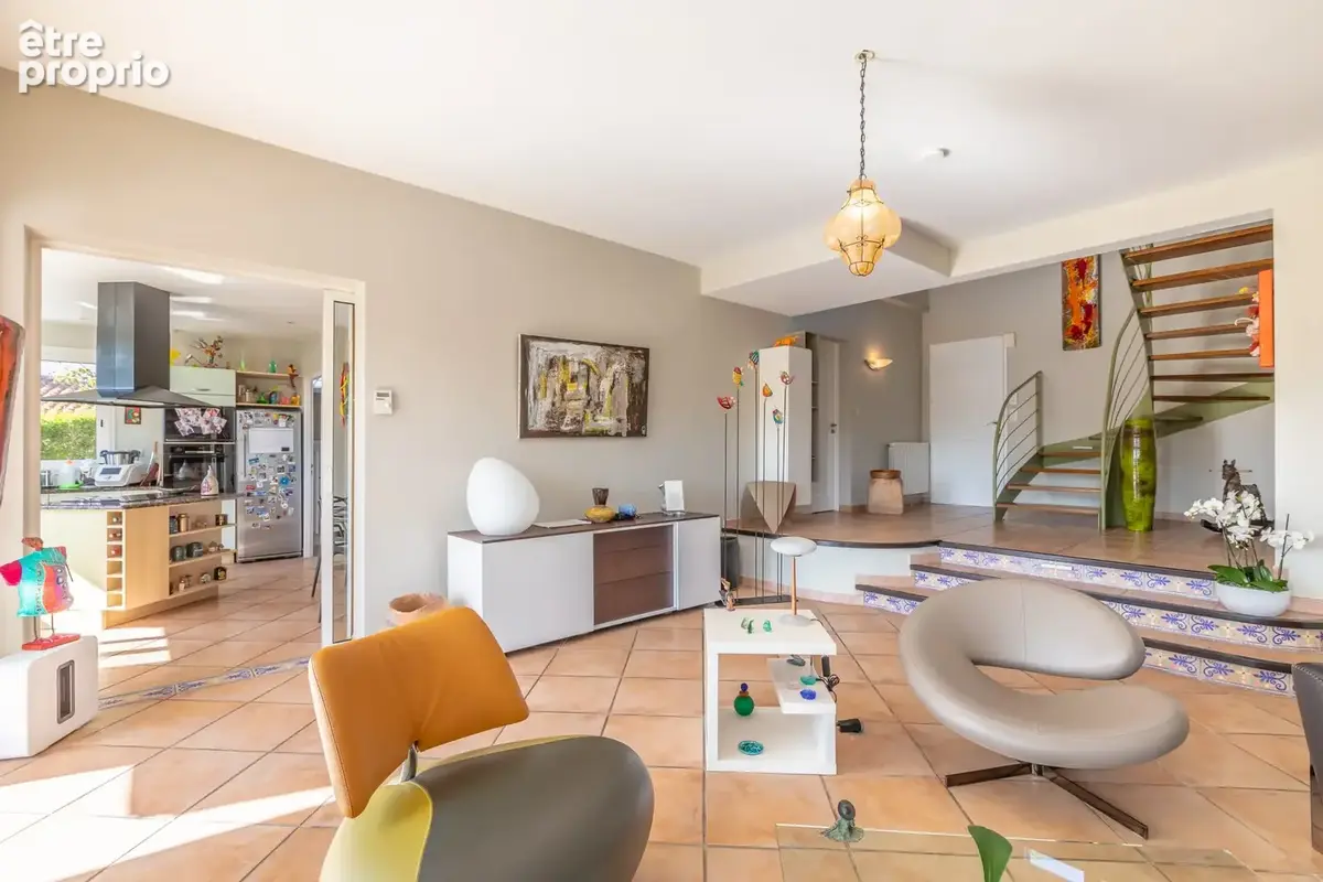 Maison 7 pièces 196 m² à vendre à Bassussarry (64200) - photo 5