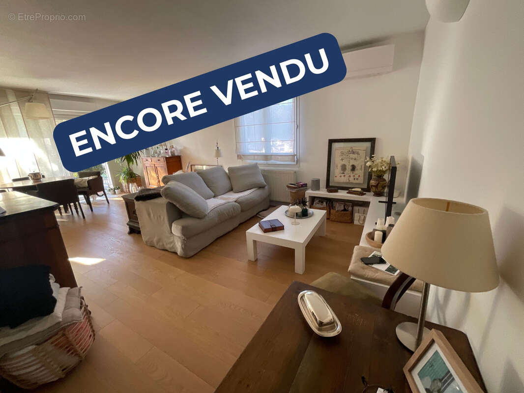 Appartement à LA COLLE-SUR-LOUP