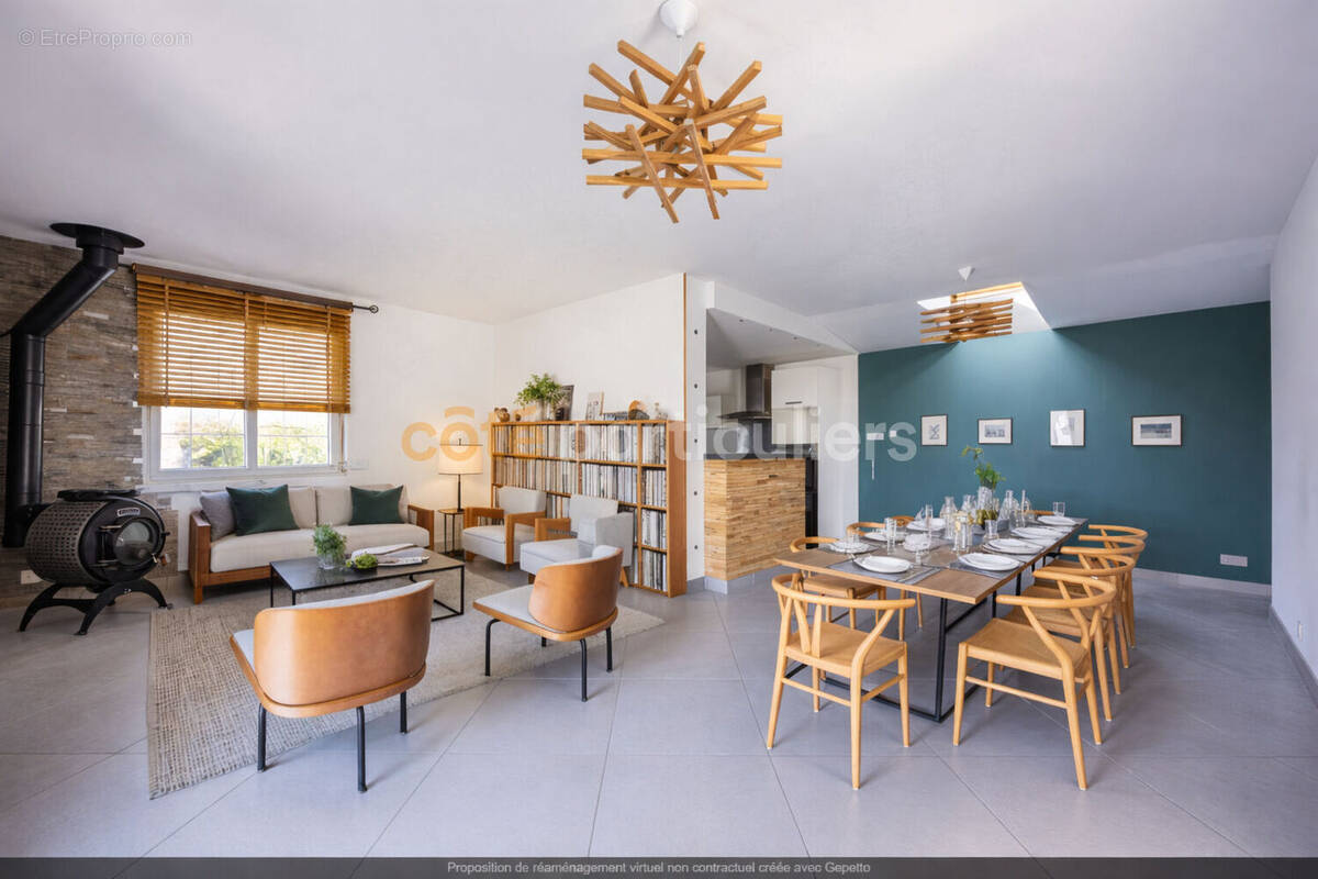 Maison à SAINTE-LUCE-SUR-LOIRE