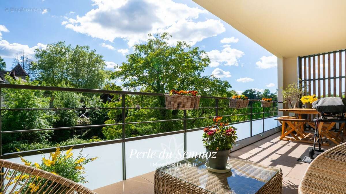 Appartement à SEYNOD