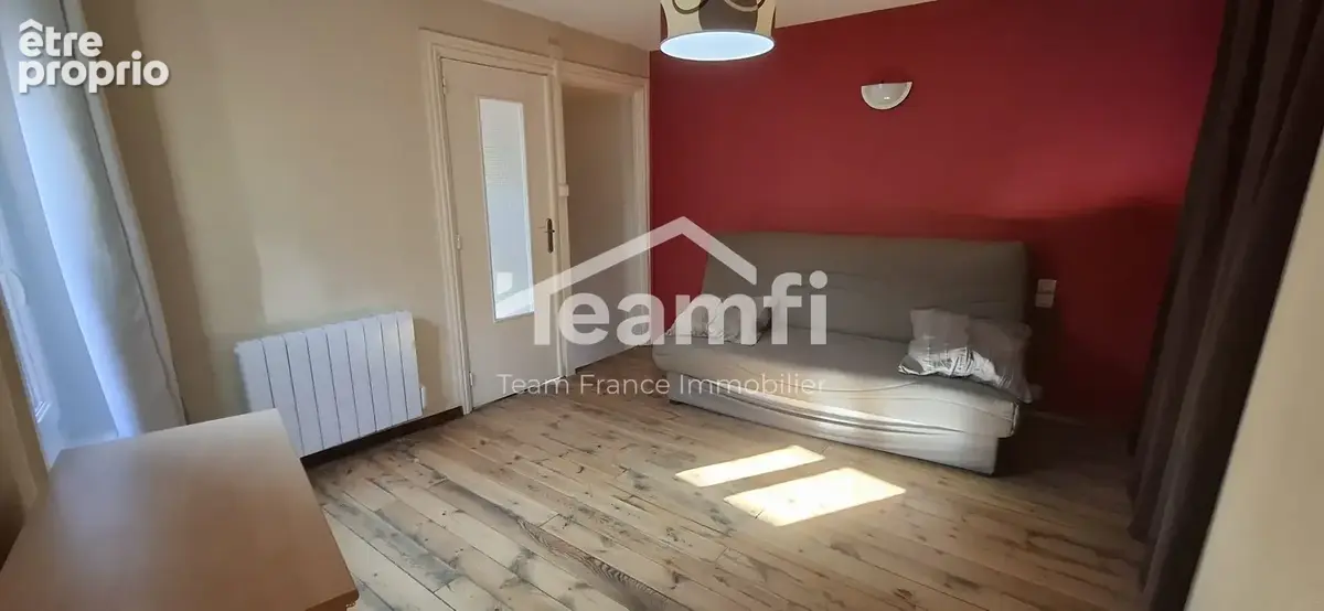 Maison 28 m² à Les Martres-De-Veyre  - photo 1