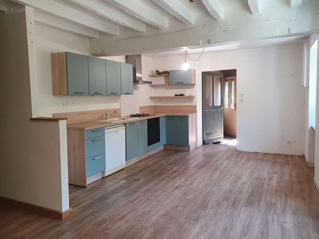 Maison 157 m² à Fussy  - photo 3