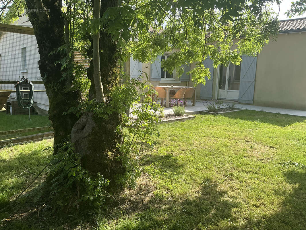 Maison à SAINT-PROUANT