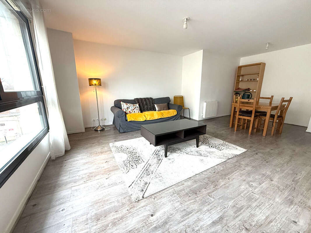 Appartement à BORDEAUX