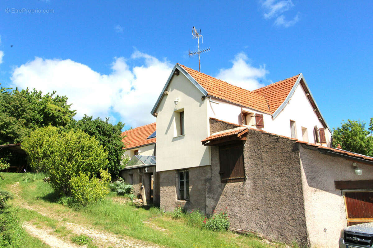Maison à FLAVIGNEROT