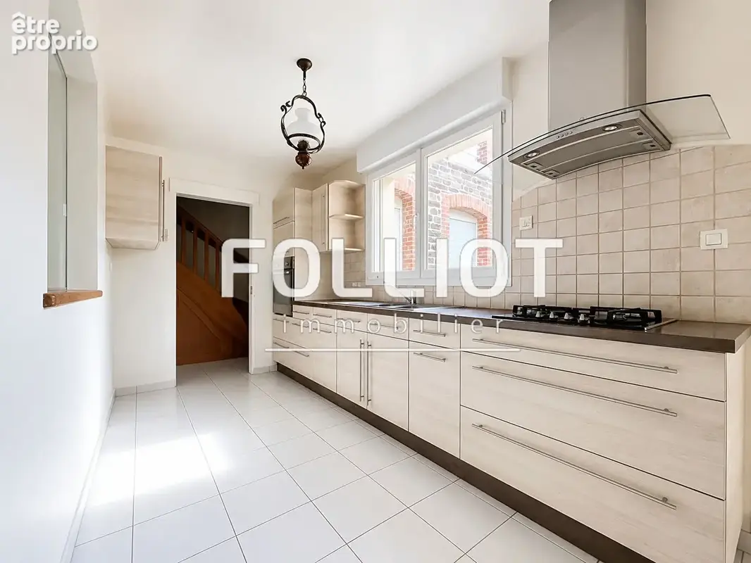 A VENDRE, Maison Brecey 5 pièce(s) 145 m2 - photo 3