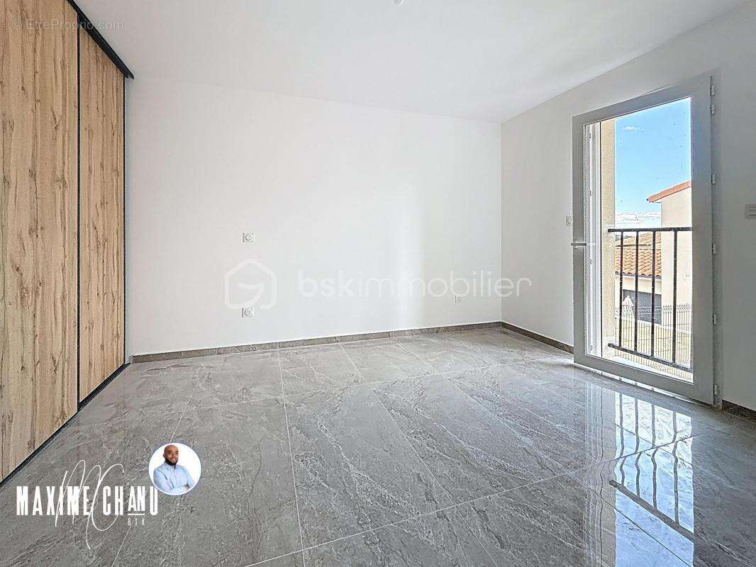 Maison à VAILHAUQUES