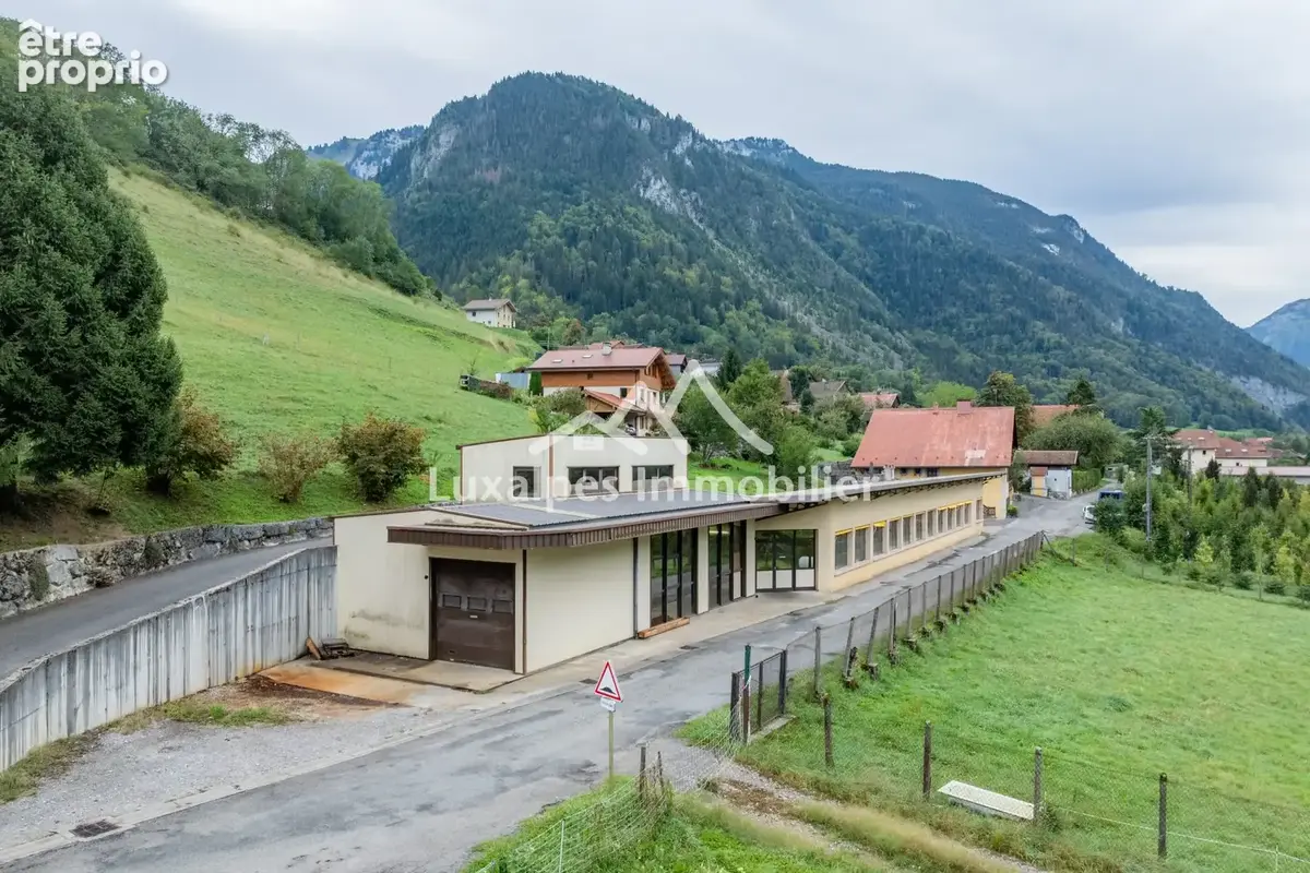 Commerce 495 m² à vendre à Bonneville (74130) - photo 9