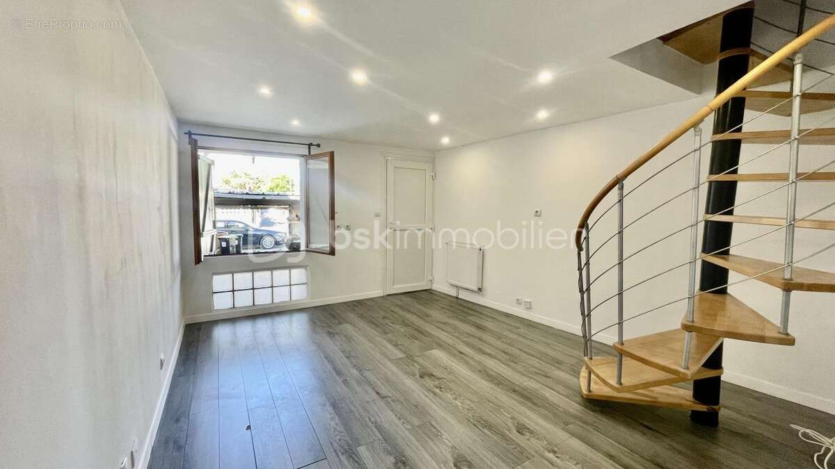 Maison à ROSNY-SOUS-BOIS