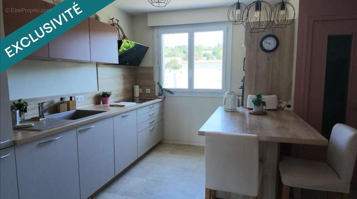 Photo 2 - Appartement à LA TOUR-DU-PIN