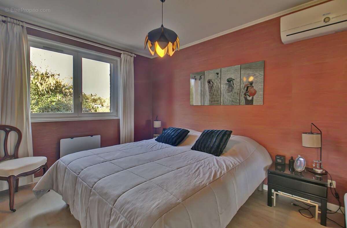 Maison à FONTAINES-SAINT-MARTIN