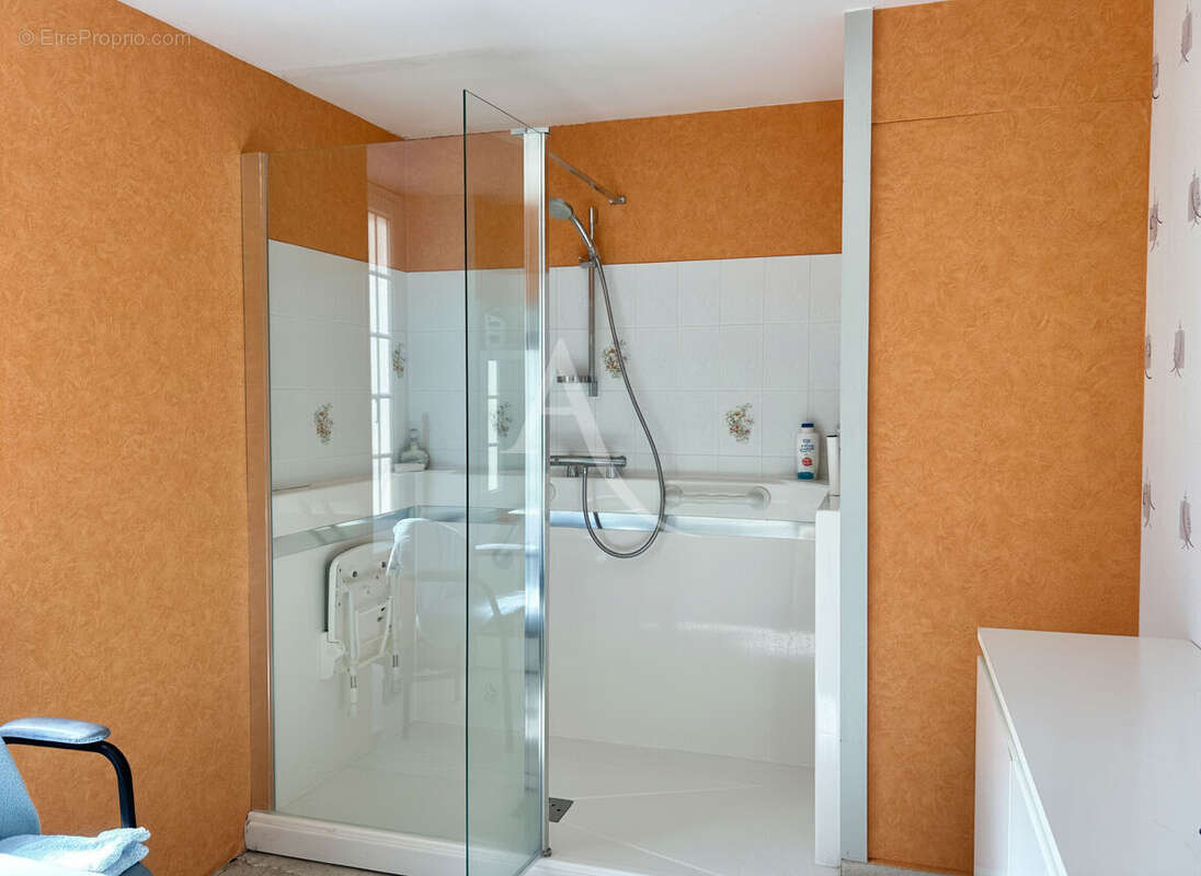 Maison à CHAILLE-LES-MARAIS