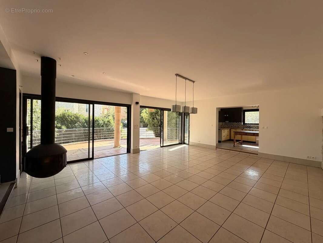 Magnifique maison d’architecte à Cuxac-d’Aude, à seulement 10 minutes de Narbonne ! - photo 4