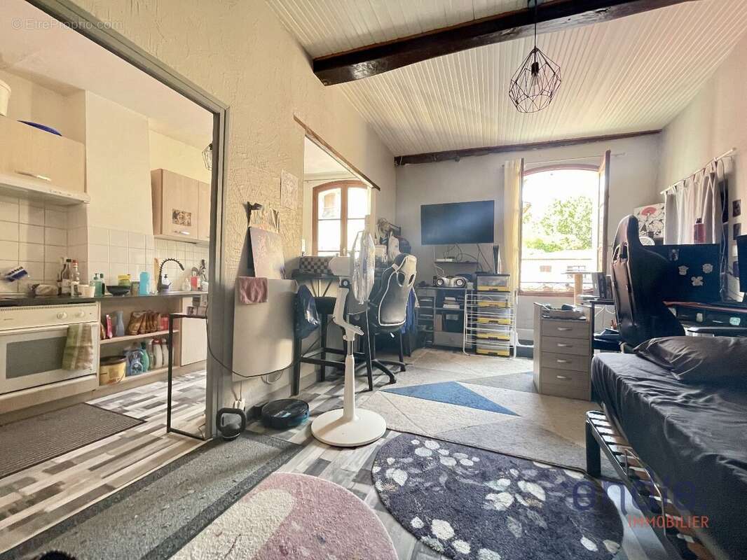 Appartement à LORGUES