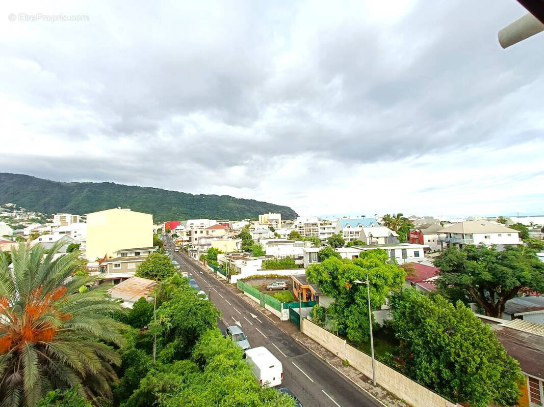 Photo 1 - Appartement à SAINT-DENIS