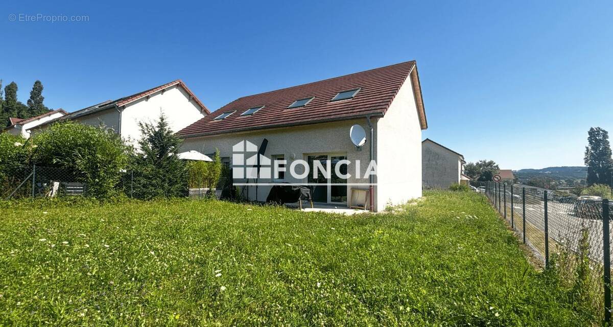 Maison à VORGES-LES-PINS
