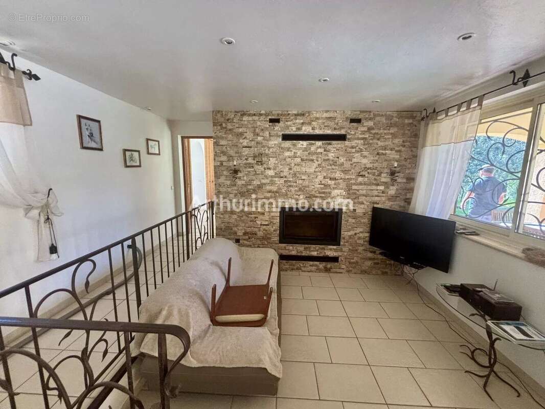 Maison à LA MOTTE