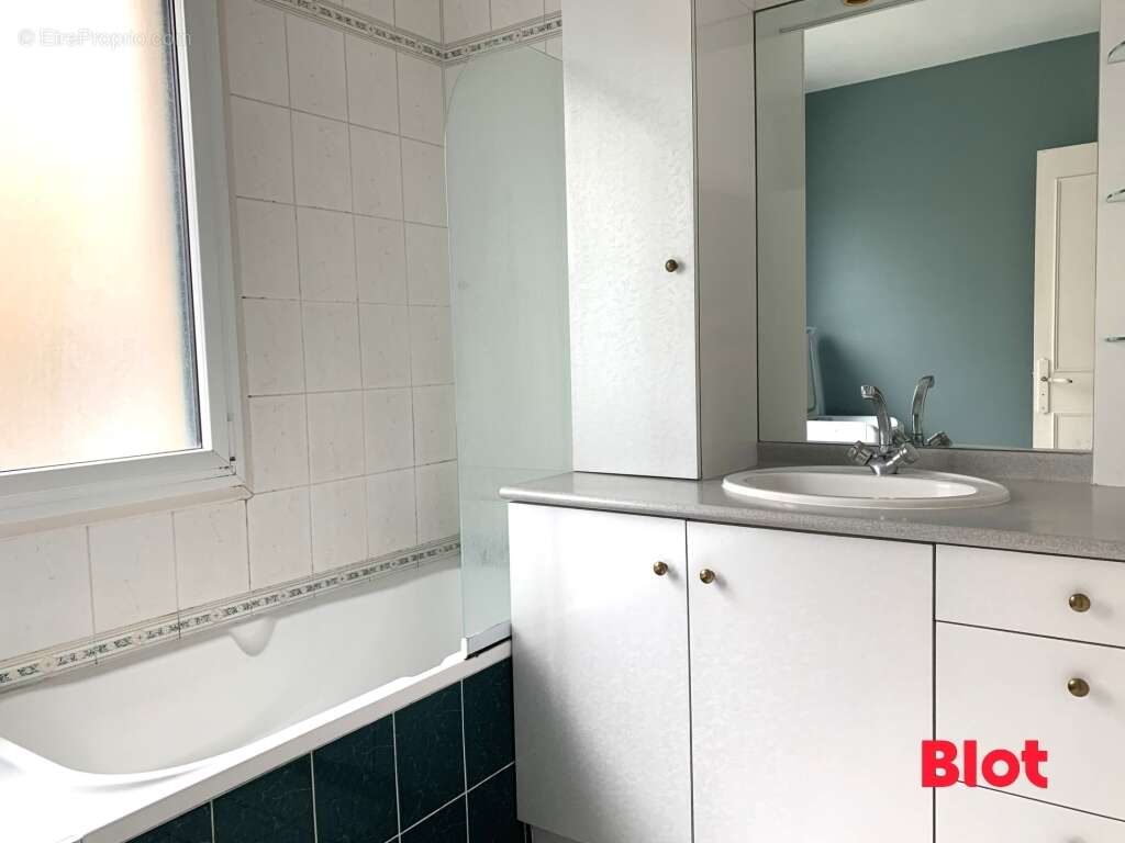 Appartement à FOUGERES