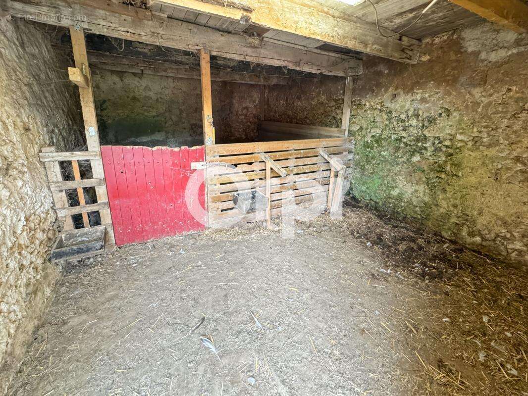 Terrain à LEULINGHEN-BERNES