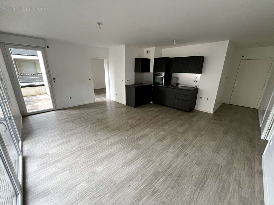 Appartement à HARDRICOURT