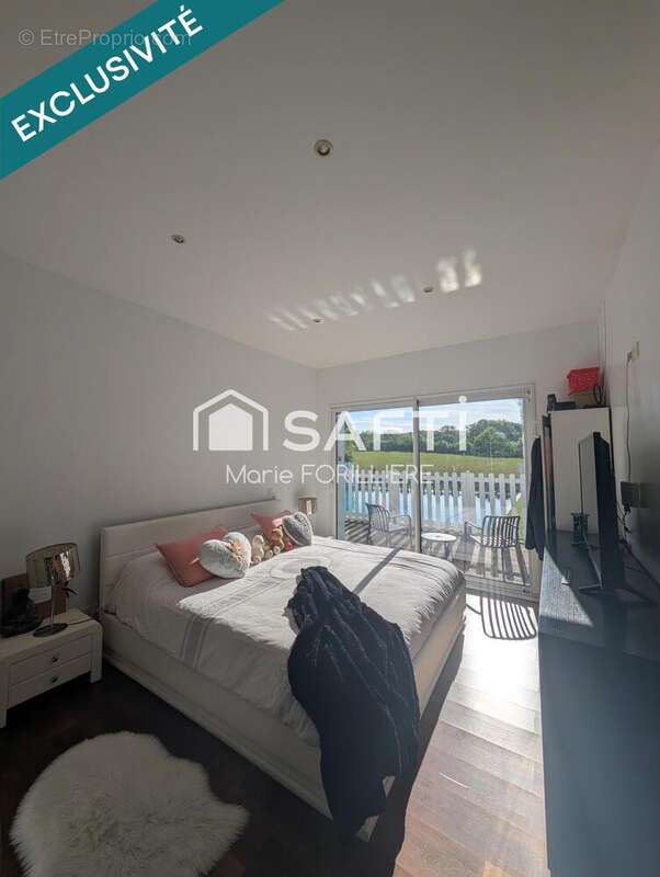 Photo 8 - Maison à CAMIAC-ET-SAINT-DENIS