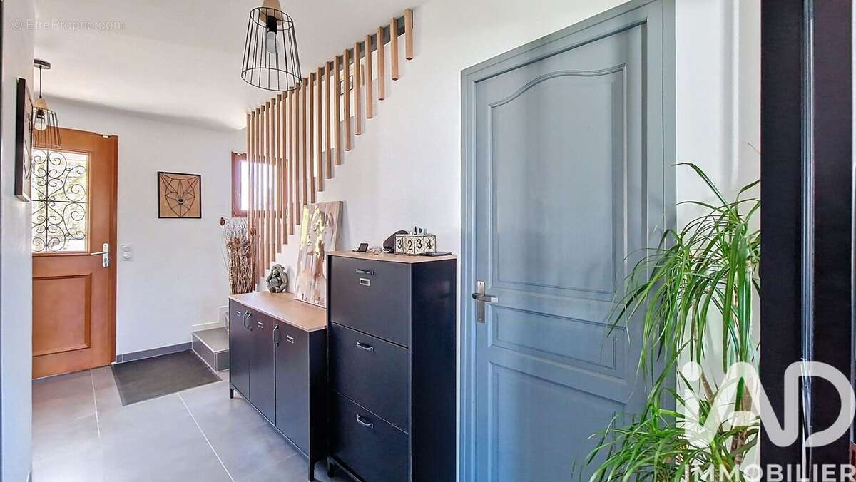 Photo 3 - Maison à SAINT-FARGEAU-PONTHIERRY