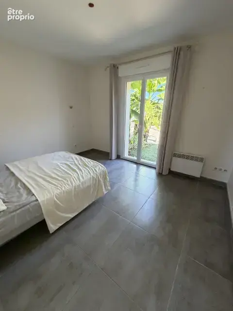 MAISON de plain pied 3 CHAMBRES sur plus D'UN HECTARE et triple garage - photo 10
