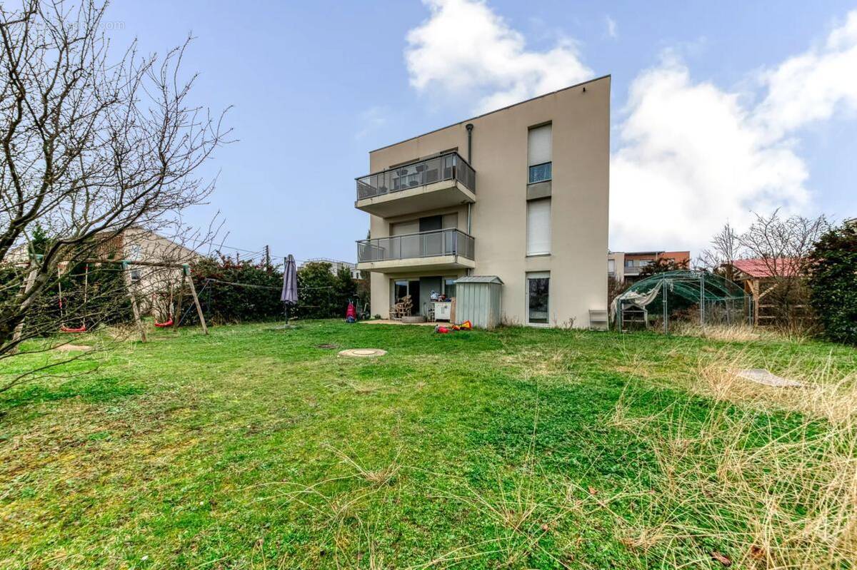 Appartement à SAINT-PRIEST
