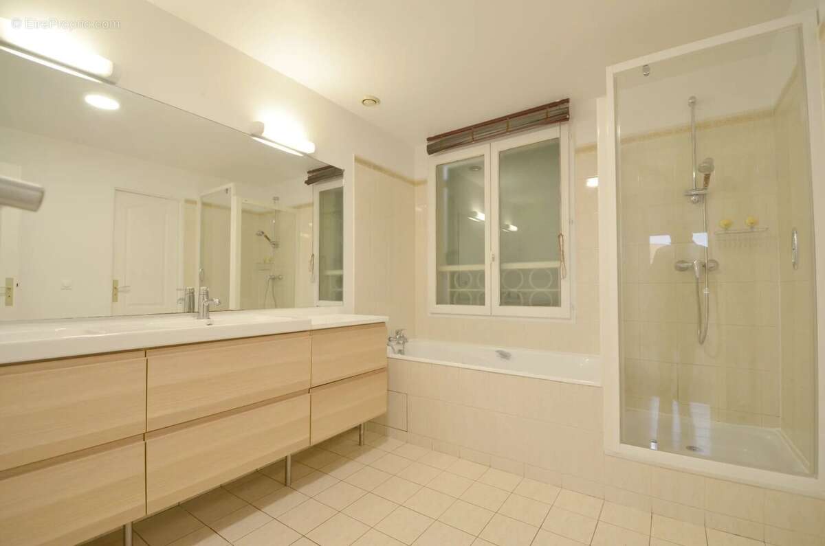 Maison à CROISSY-SUR-SEINE