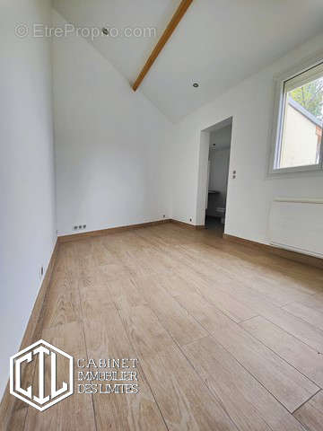 Pavillon F2 Limite Le Raincy - photo 5