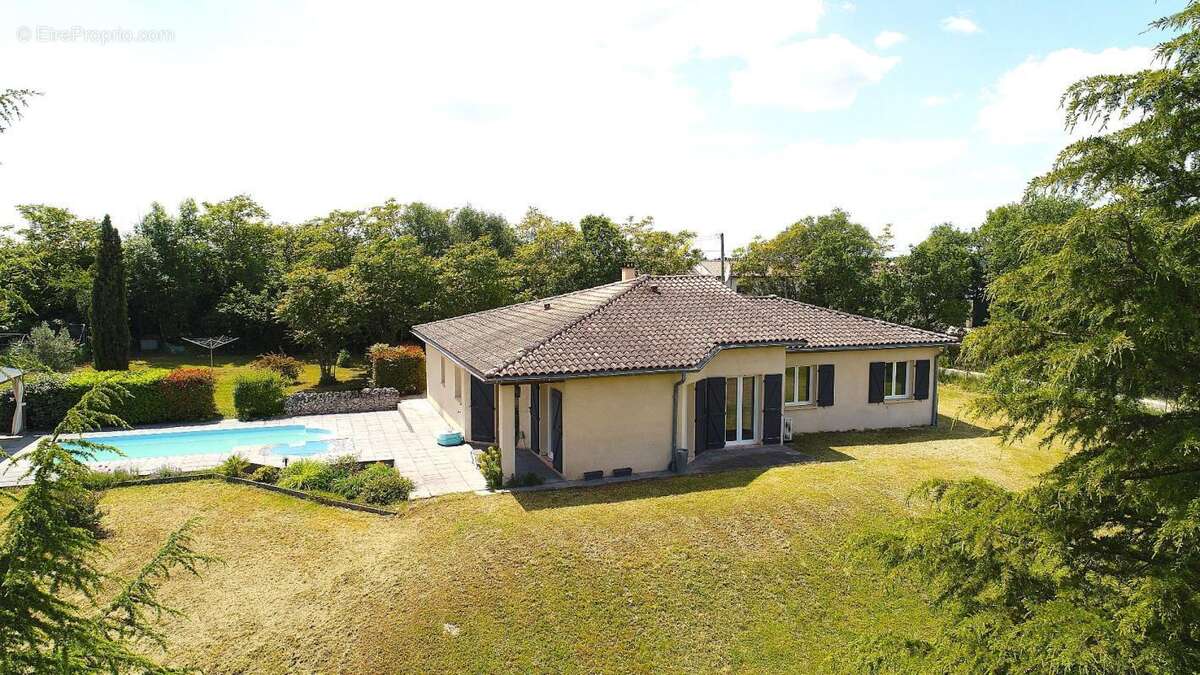 Maison à LALBENQUE