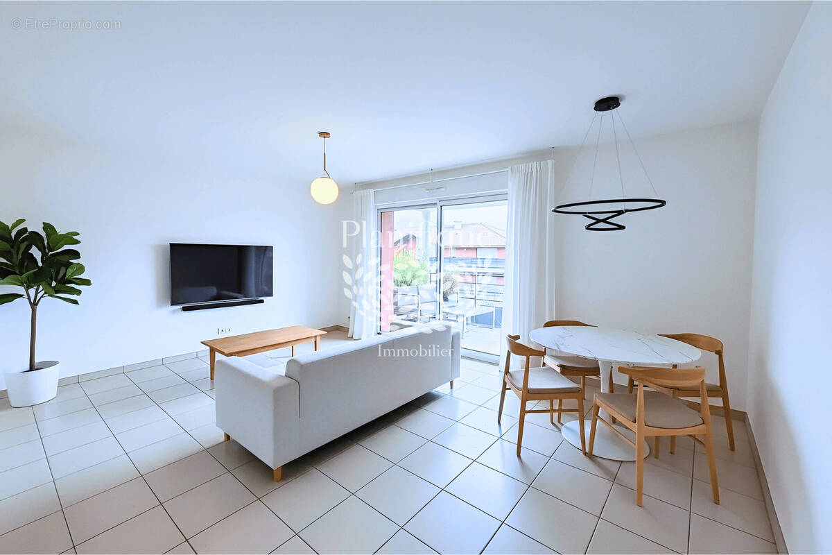 Appartement à SERGY