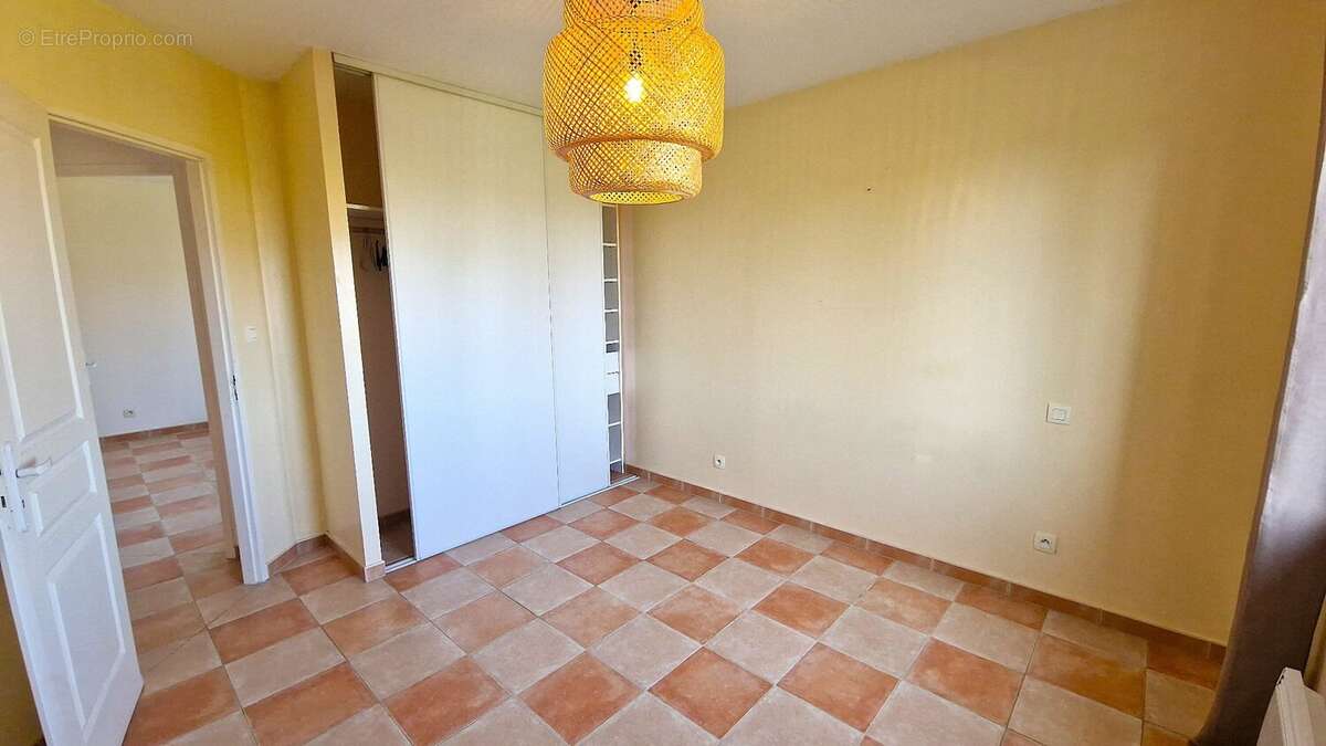 CIEURAC  Une maison où le printemps prend tout son sens - photo 8