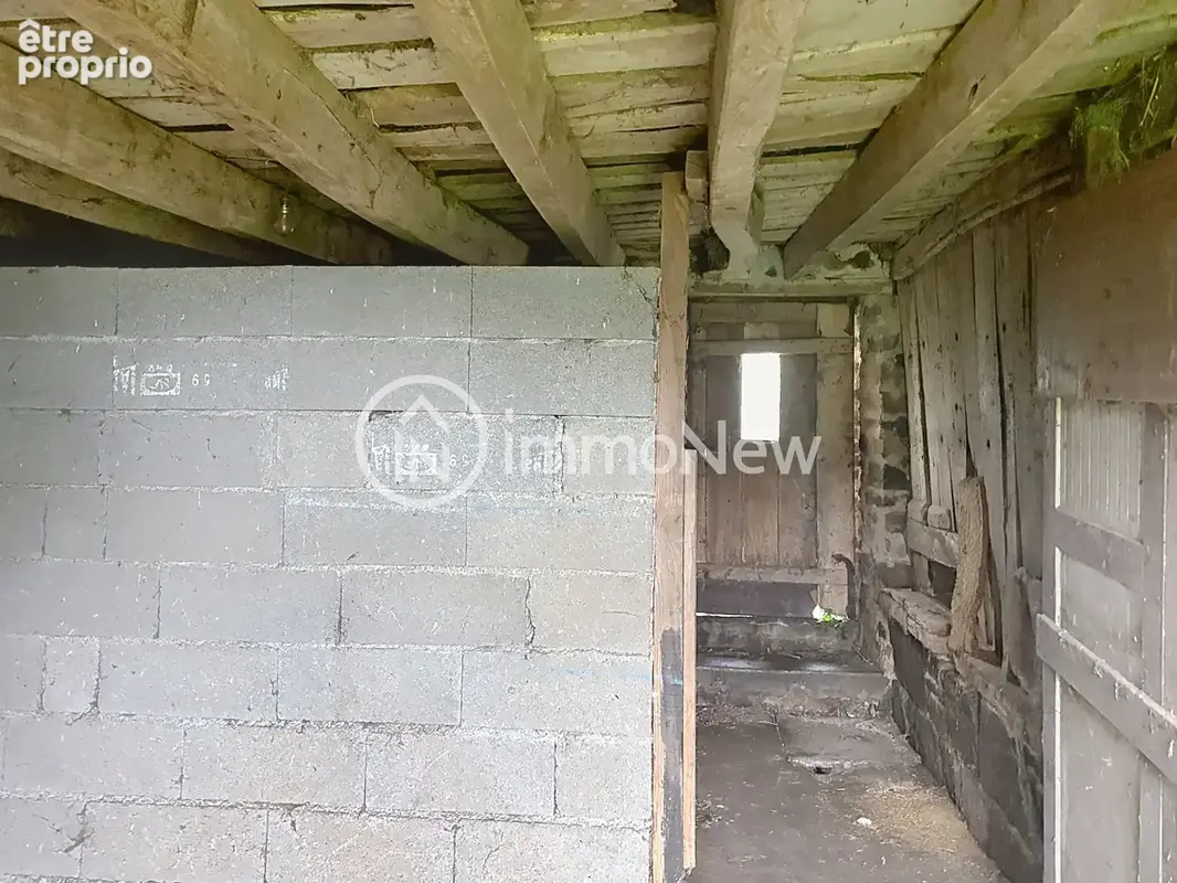 Maison a renover 70m2  sur terrain de 2 hectares environ avec ruisseau et puit - photo 11