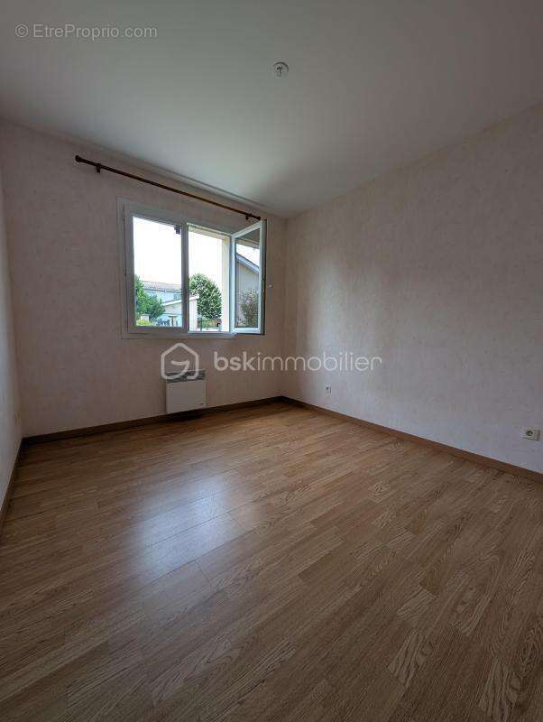 Maison de 81m² avec 3 chambres, terrain de 459m² proche Blaye - photo 10
