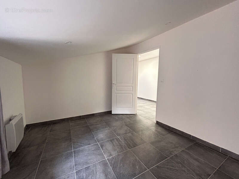 Appartement à BOURG-SAINT-ANDEOL