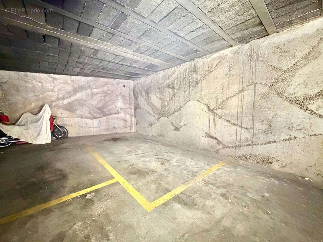 Autre à MARSEILLE-3E