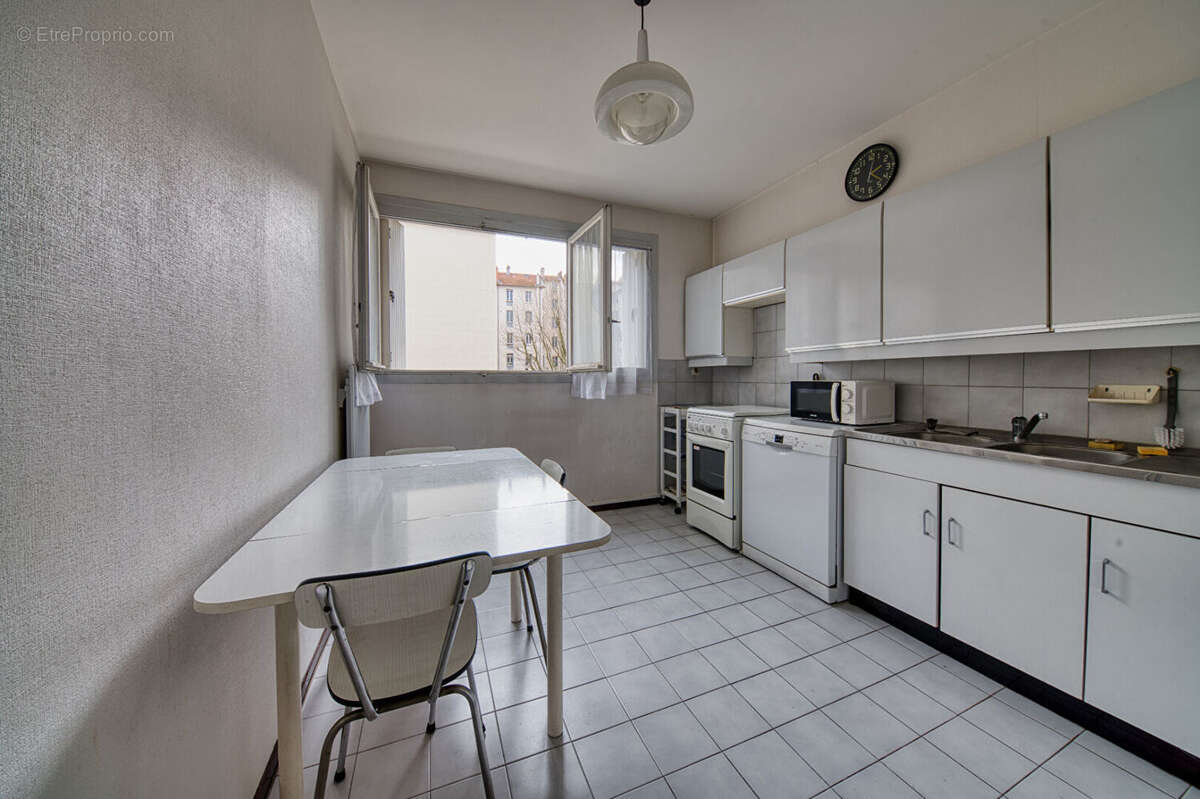 Appartement à LYON-6E