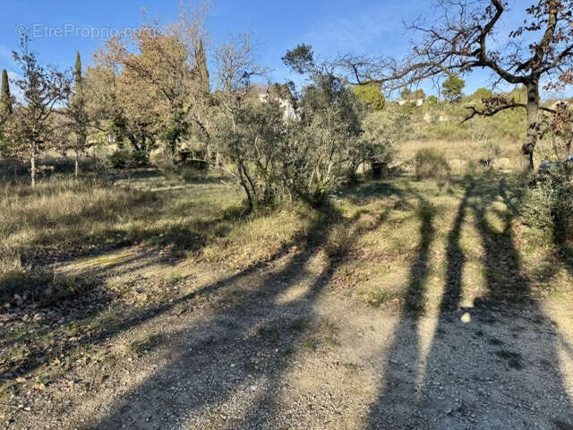Terrain à EGUILLES